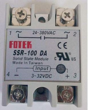 solid state relay ควบคุมไฟสูง220v380v 100Aด้วยไฟ3vถึง32v